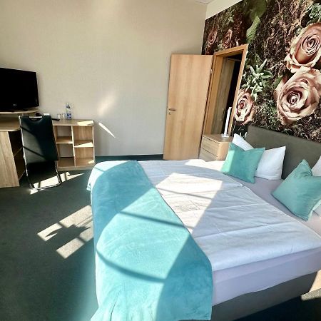 Hotel "Central" Inh Carolin Krause ビッターフェルト＝ヴォルフェン エクステリア 写真