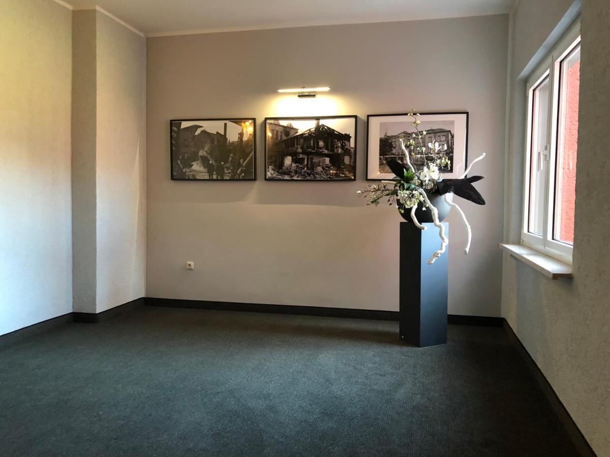 Hotel "Central" Inh Carolin Krause ビッターフェルト＝ヴォルフェン エクステリア 写真